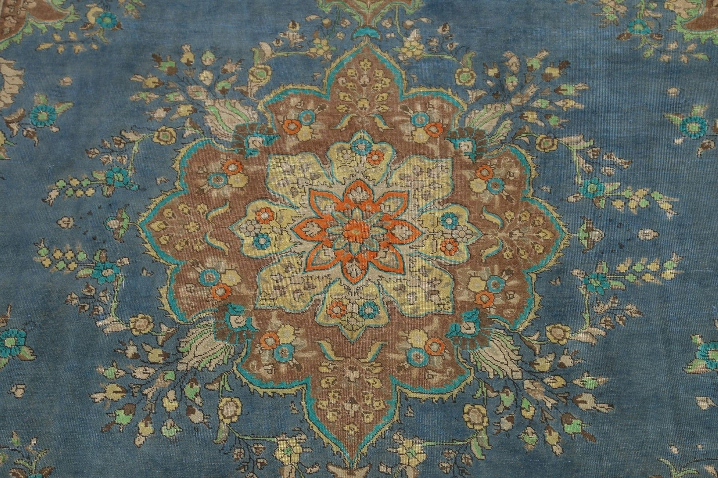 Distressed Traditional Tabriz Persian Area Rug 9x12