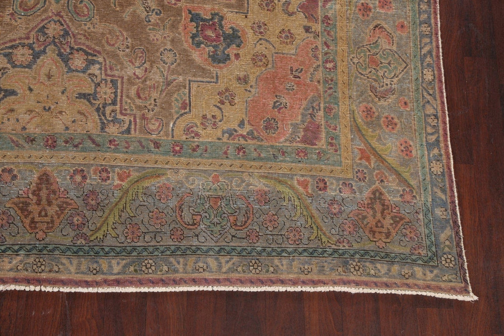 Traditional Distressed Tabriz Persian Area Rug 9x13