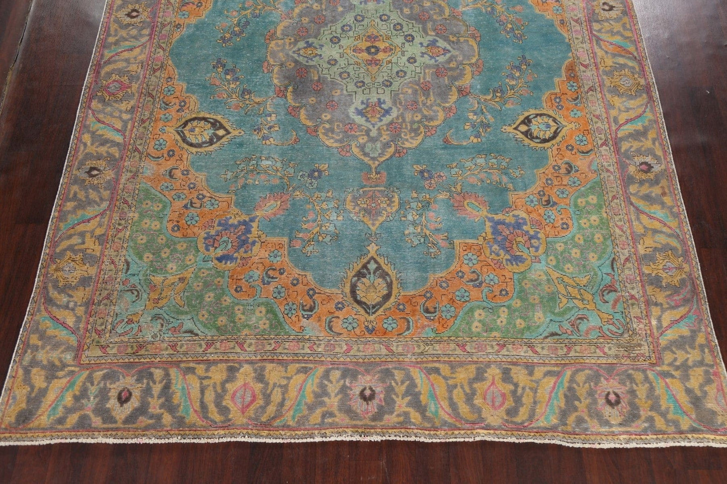 Traditional Distressed Tabriz Persian Area Rug 9x13