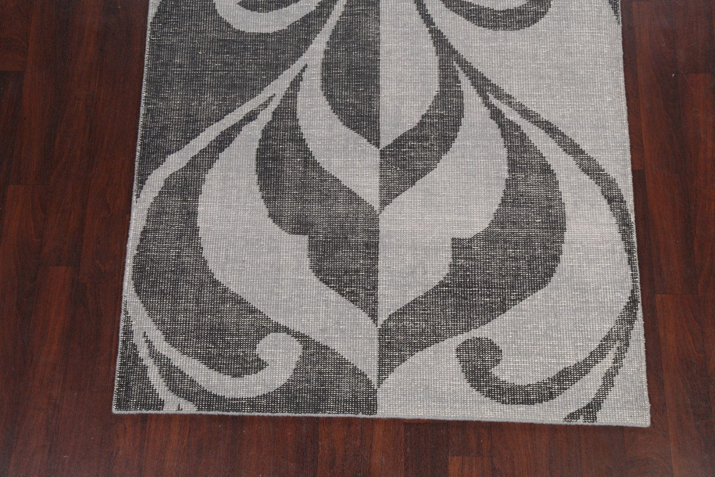 Contemporary Abstract Oriental Area Rug 5x7