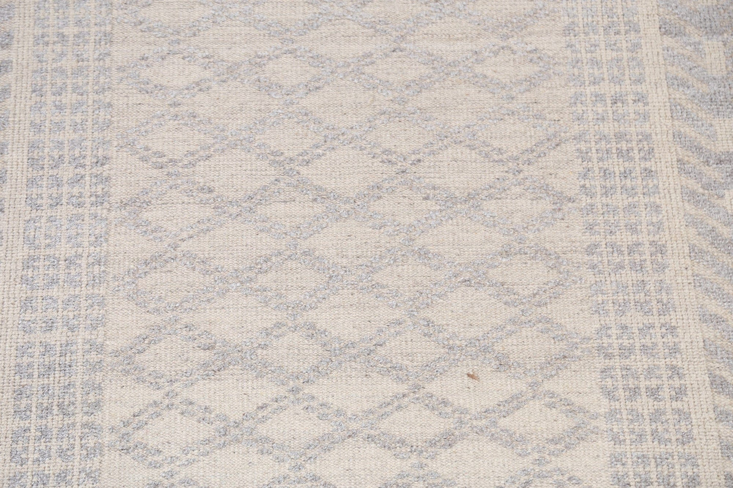 Trellis Moroccan Area Rug 5x8