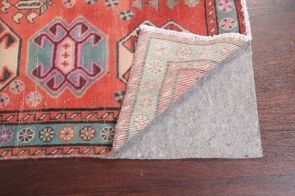 Vintage Bakhtiari Persian Wool Rug 5x9