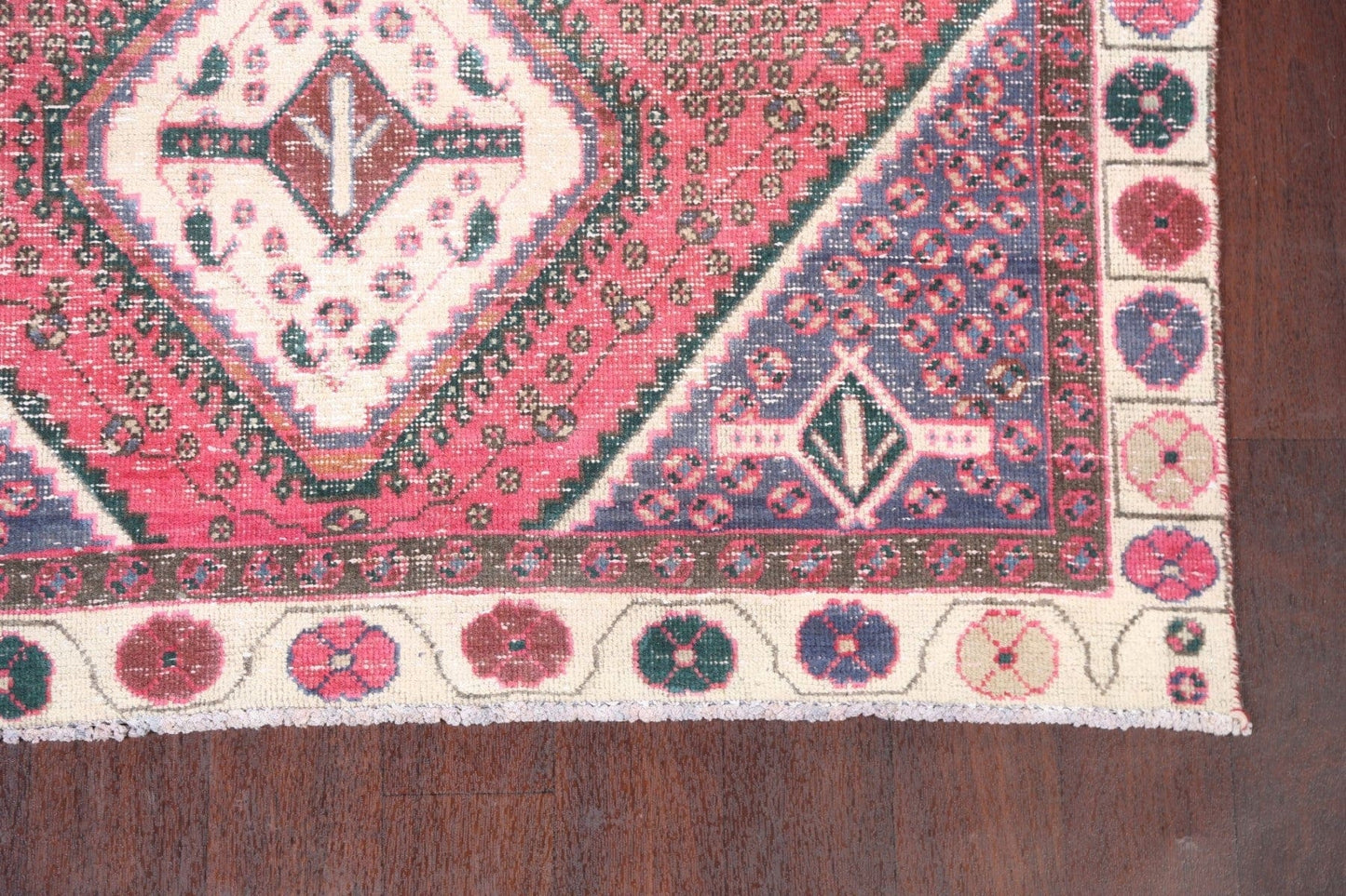 Distressed Shiraz Persian Area Rug 4x6