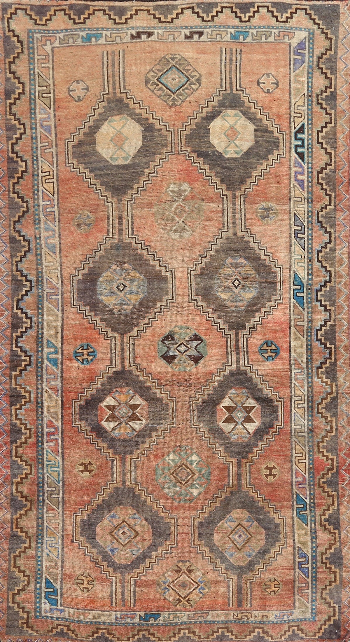 Antique Shiraz Persian Area Rug 5x9