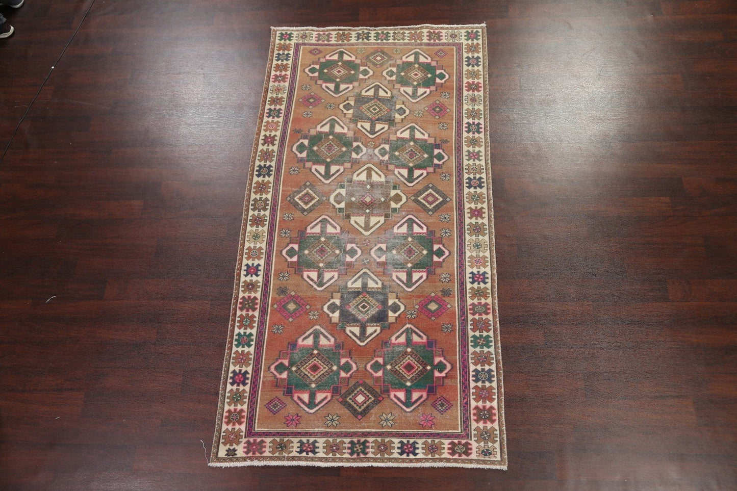 Distressed Bakhtiari Persian Handmade Rug 5x9