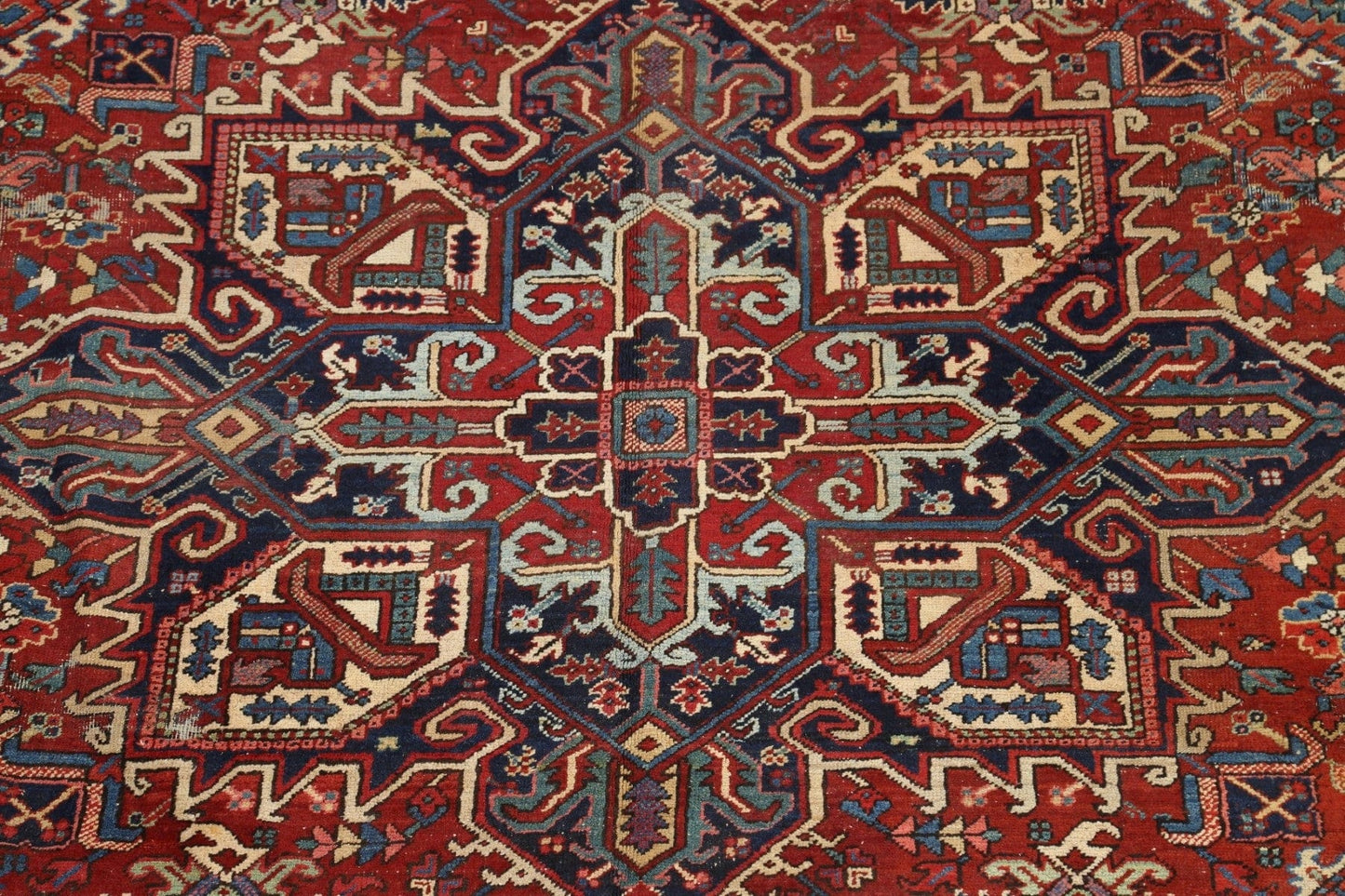 Antique Vegetable Dye Heriz Serapi Persian Rug 8x10