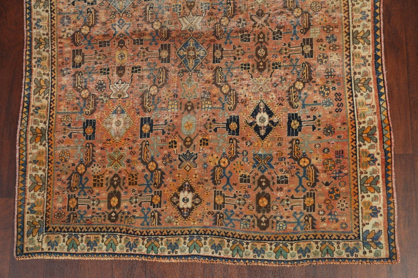 Antique Shiraz Persian Area Rug 5x8