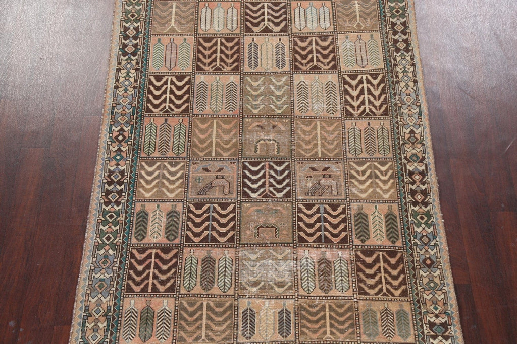 Vintage Bakhtiari Persian Area Rug 5x9