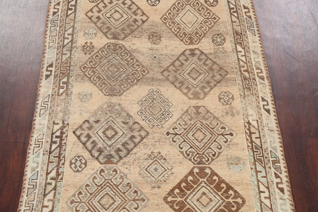 Antique Shiraz Wool Persian Area Rug 5x8