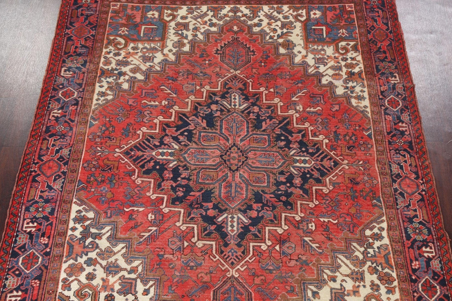 Hand-Knotted Heriz Persian Area Rug 8x11