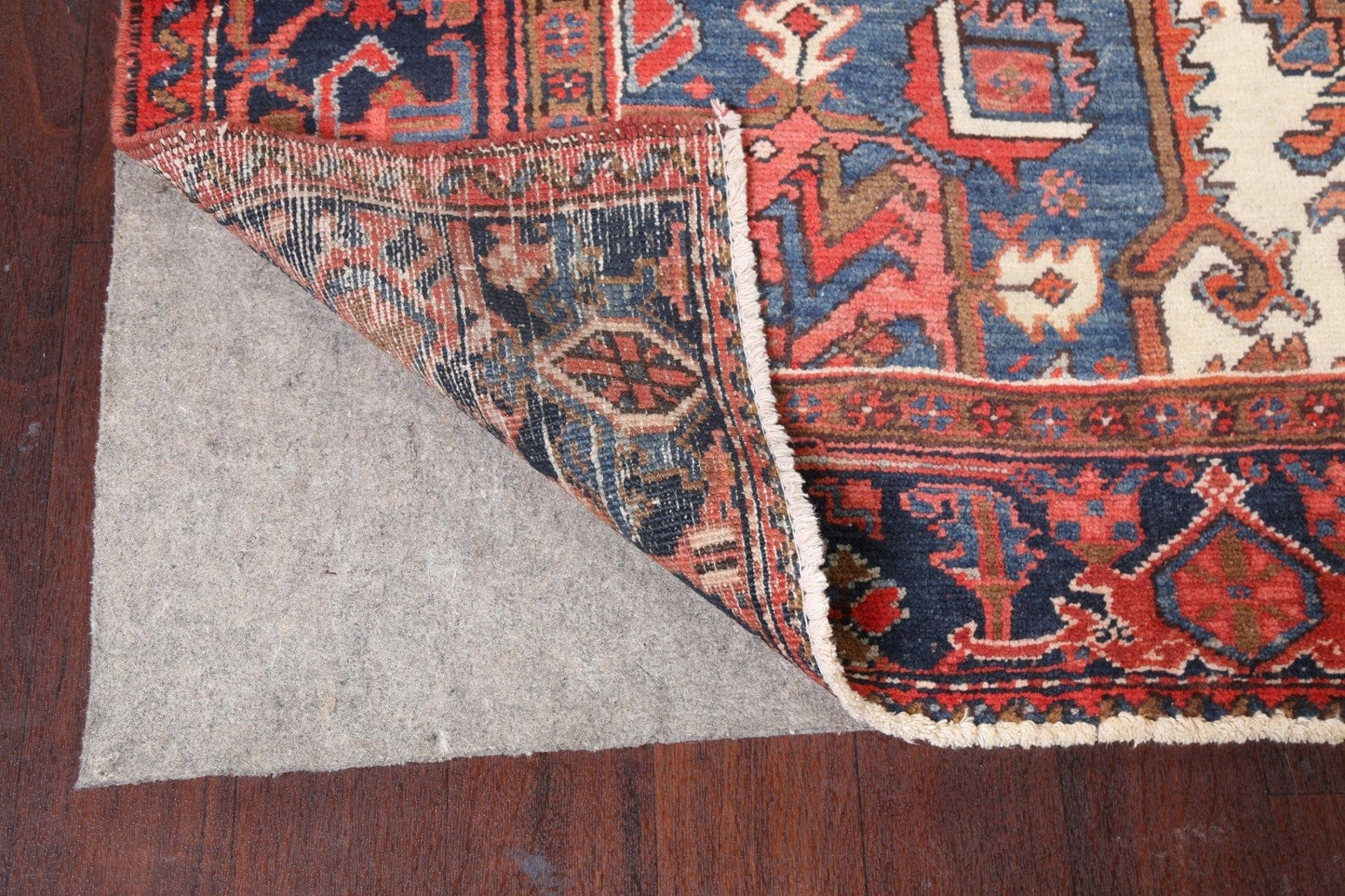 Hand-Knotted Heriz Persian Area Rug 8x11