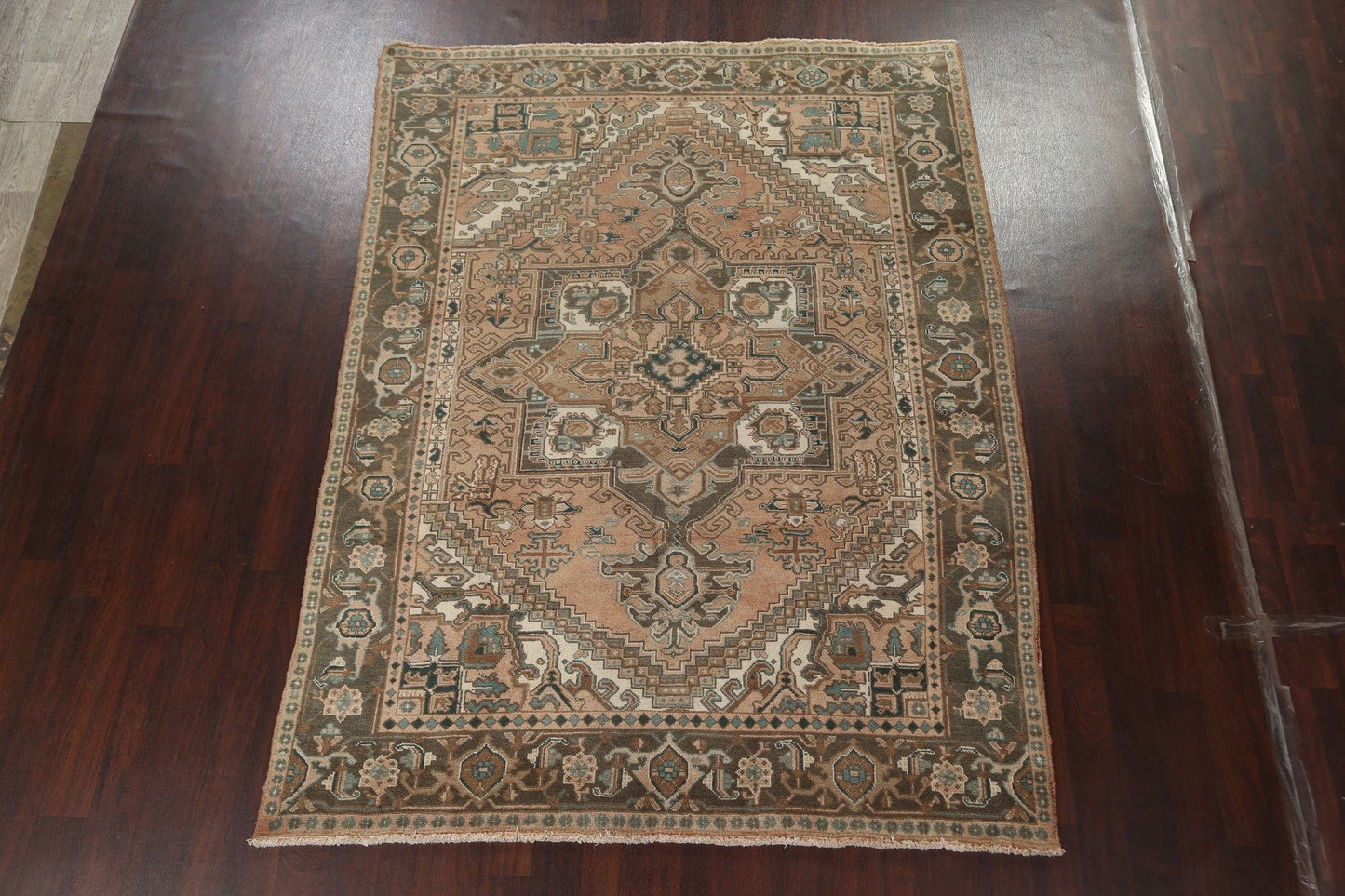 Vintage Heriz Persian Area Rug 7x9