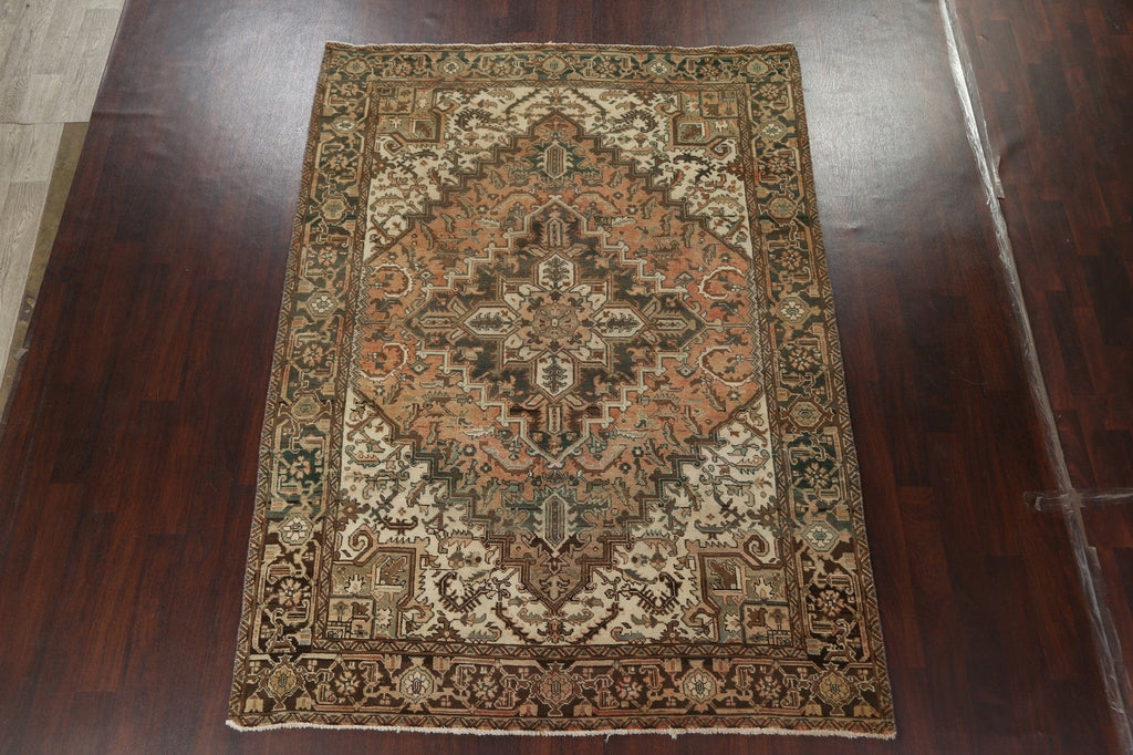 Handmade Heriz Persian Wool Rug 7x9