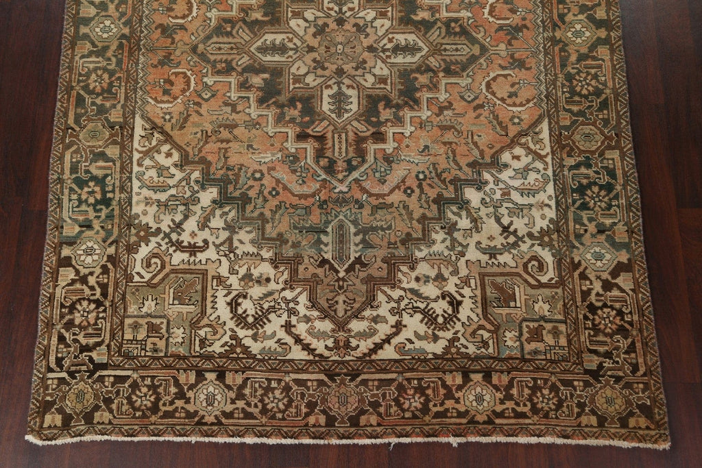 Handmade Heriz Persian Wool Rug 7x9