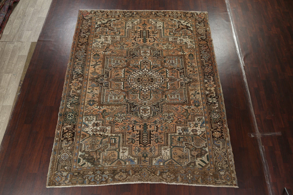 Hand-Knotted Heriz Persian Area Rug 8x11