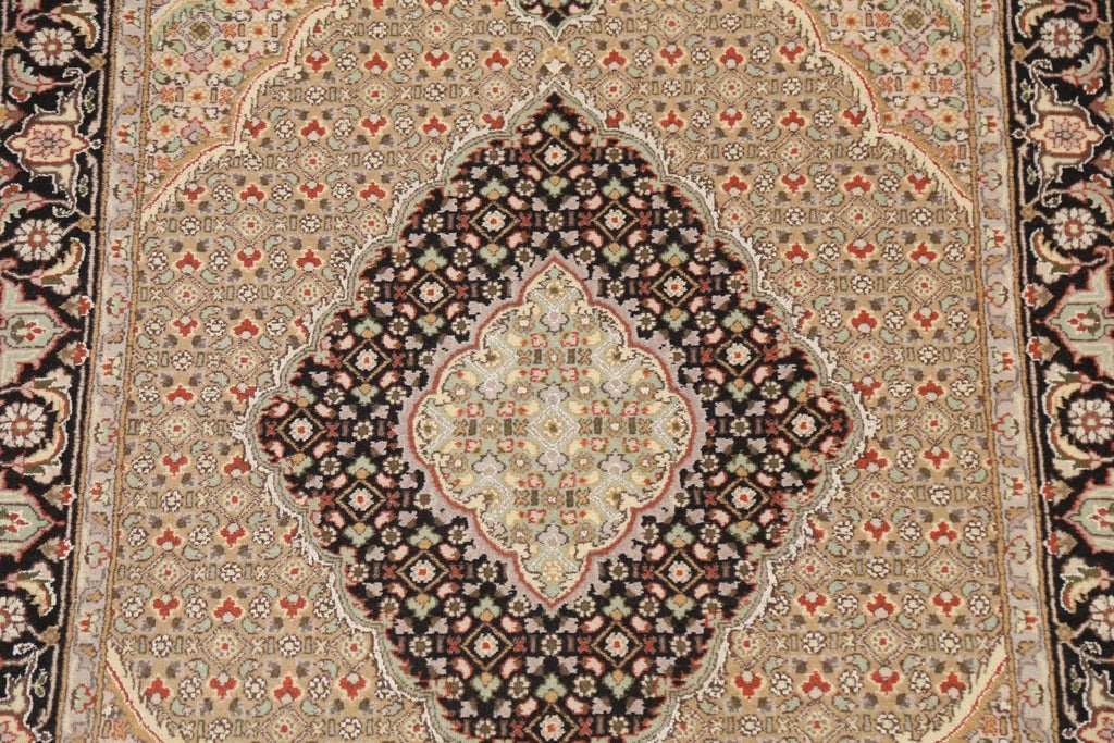 Vegetable Dye Wool/ Silk Tabriz Mahi Area Rug 4x6