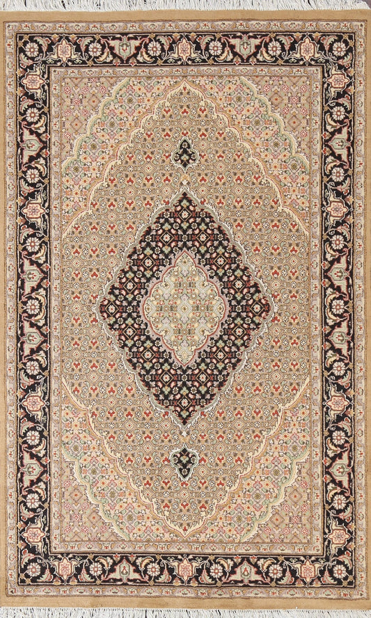 Vegetable Dye Wool/ Silk Tabriz Mahi Area Rug 4x6