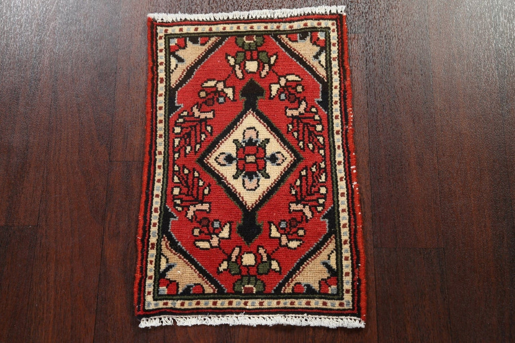 Red Hamedan Persian Wool Rug 1x2