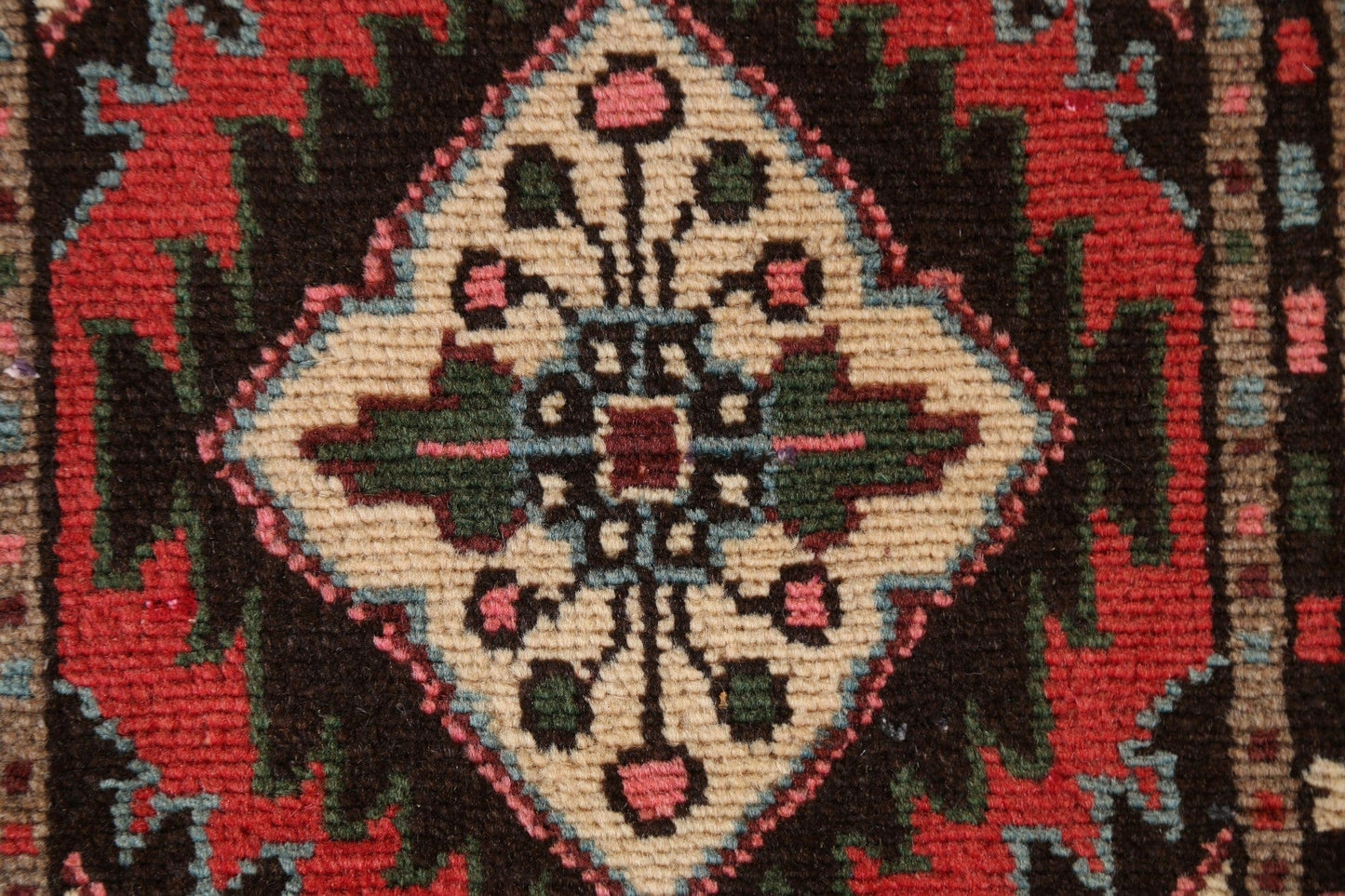 Geometric Red Hamedan Persian Rug 1x2