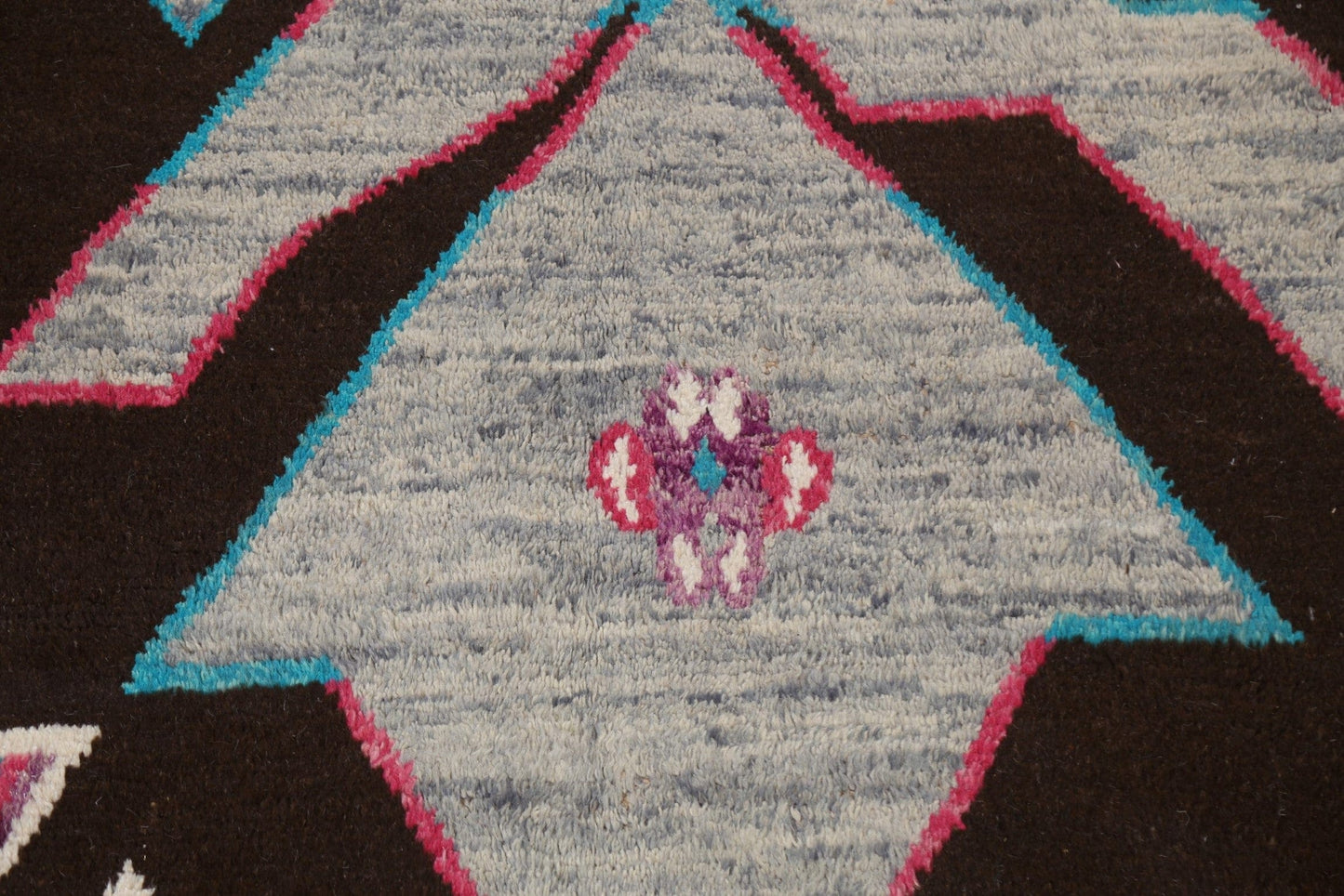 Abstract Moroccan Wool Area Rug 6x10