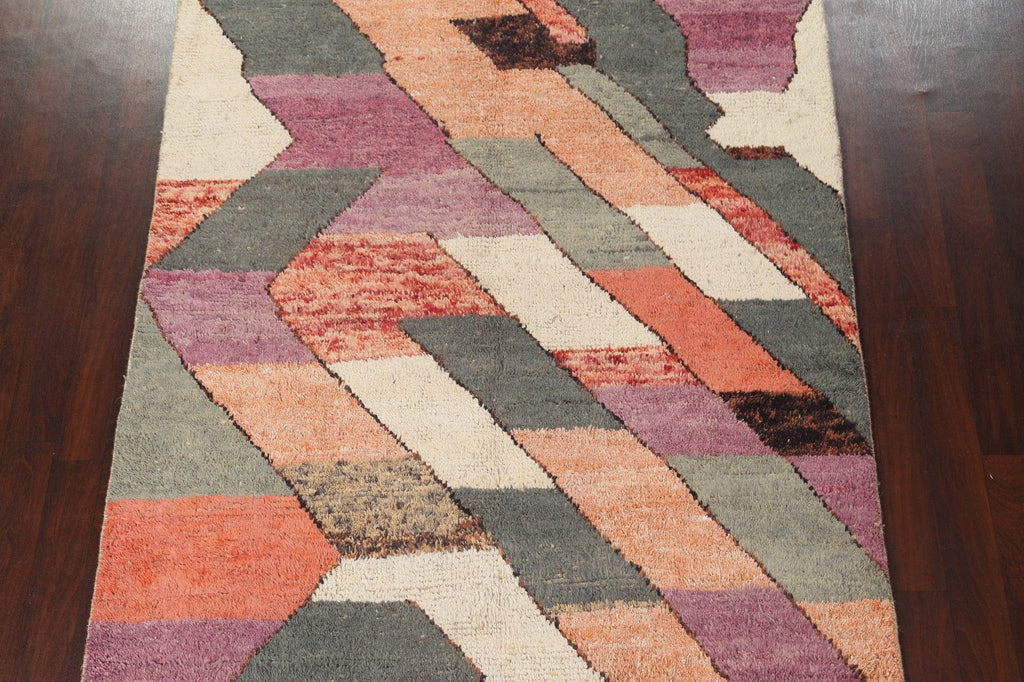 Abstract Moroccan Wool Area Rug 6x10