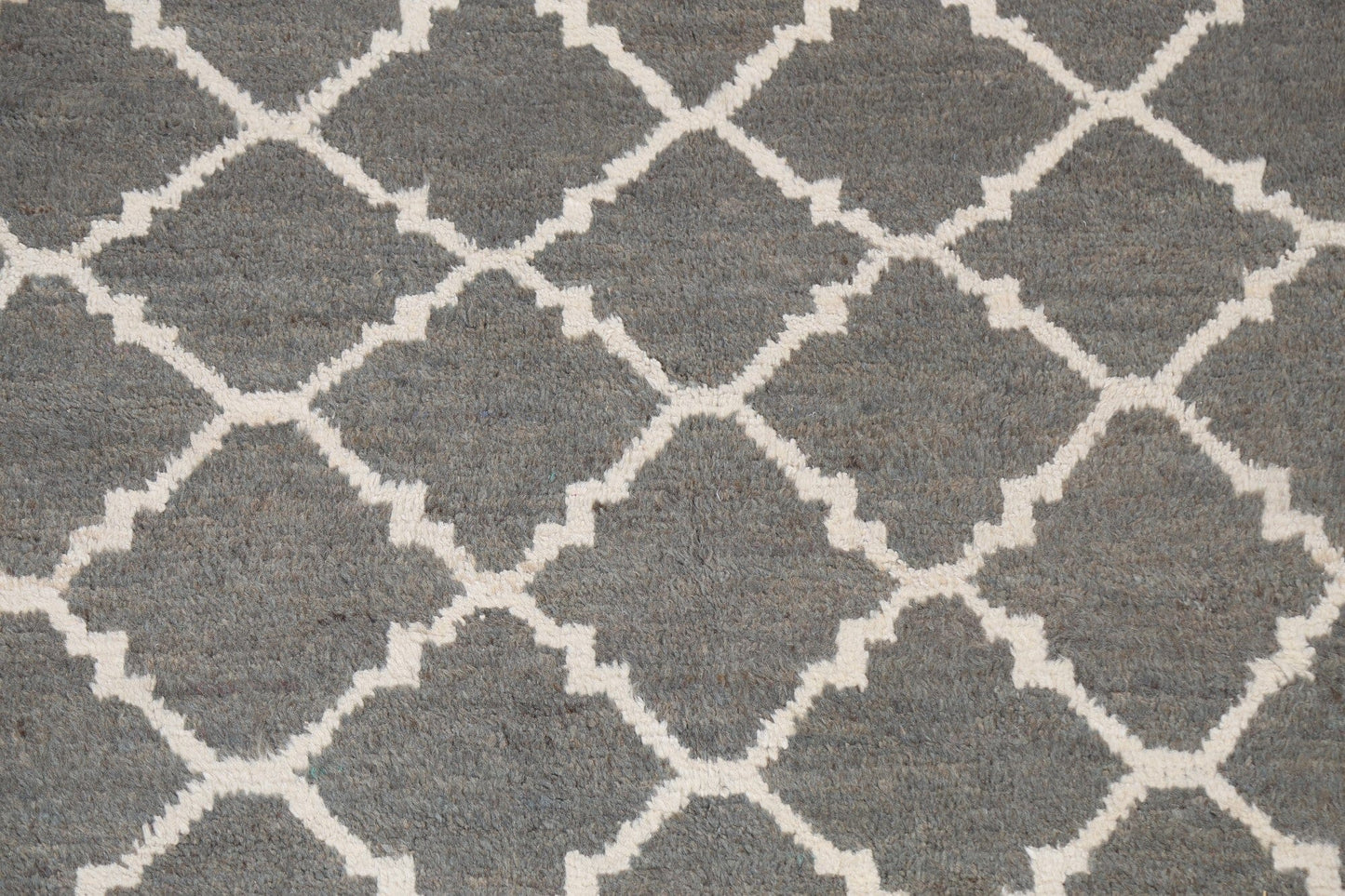 Trellis Moroccan Wool Area Rug 5x8