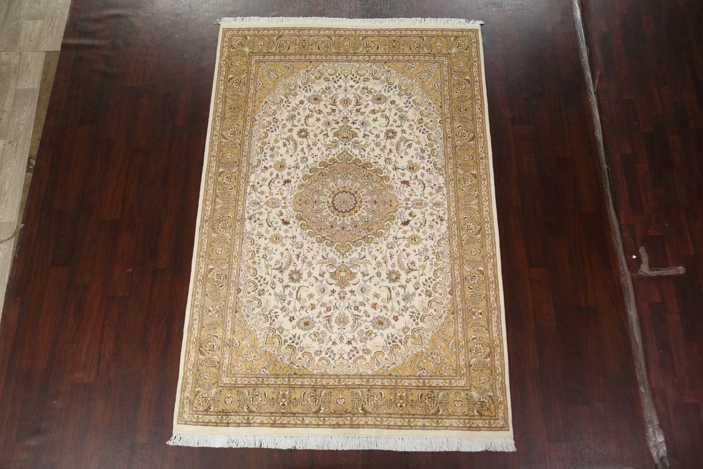 Vegetable Dye Tabriz Wool Area Rug 6x9