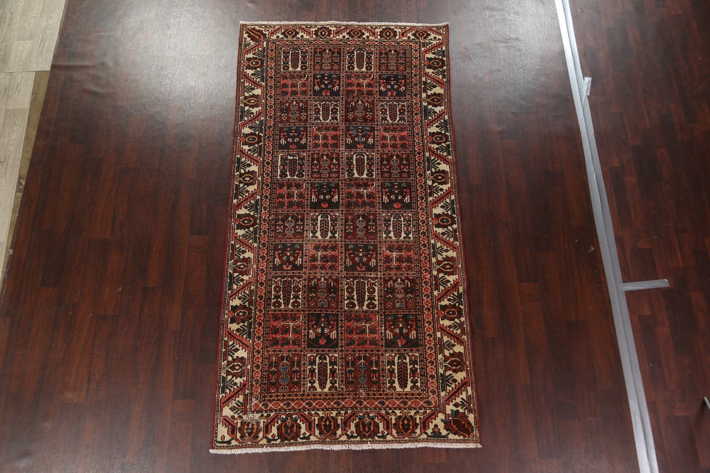 Garden Design Bakhtiari Persian Area Rug 5x10