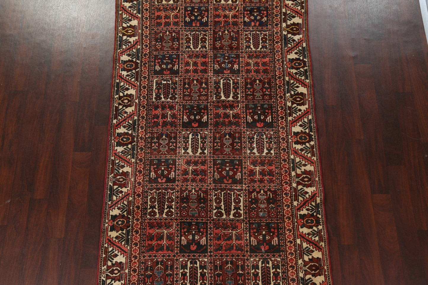 Garden Design Bakhtiari Persian Area Rug 5x10