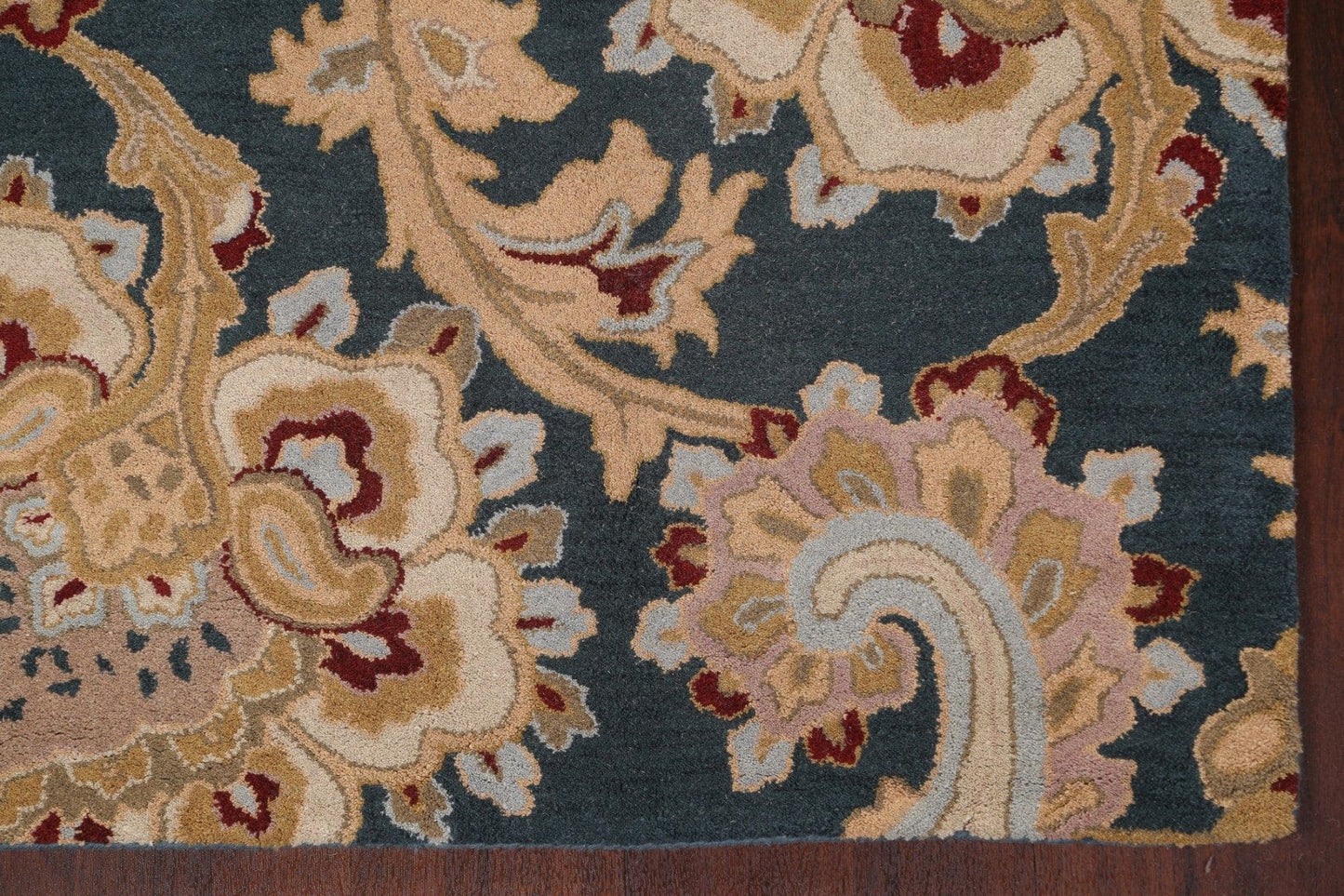 Paisley Agra Wool Area Rug 5x8