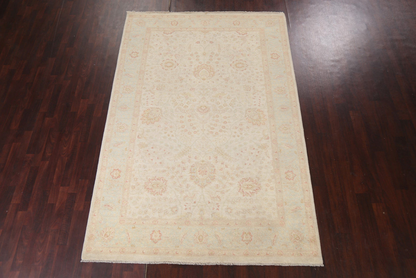 Floral Peshawar Chobi Wool Area Rug 7x10