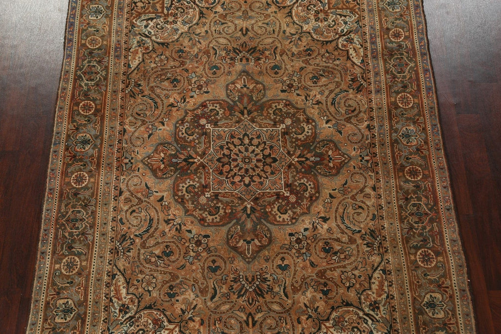 Vintage Heriz Persian Area Rug 7x10