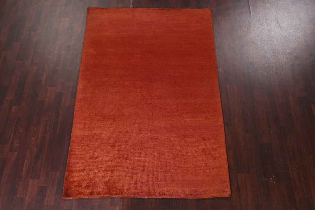 Solid Contemporary Hand-Knotted Area Rug 5x8