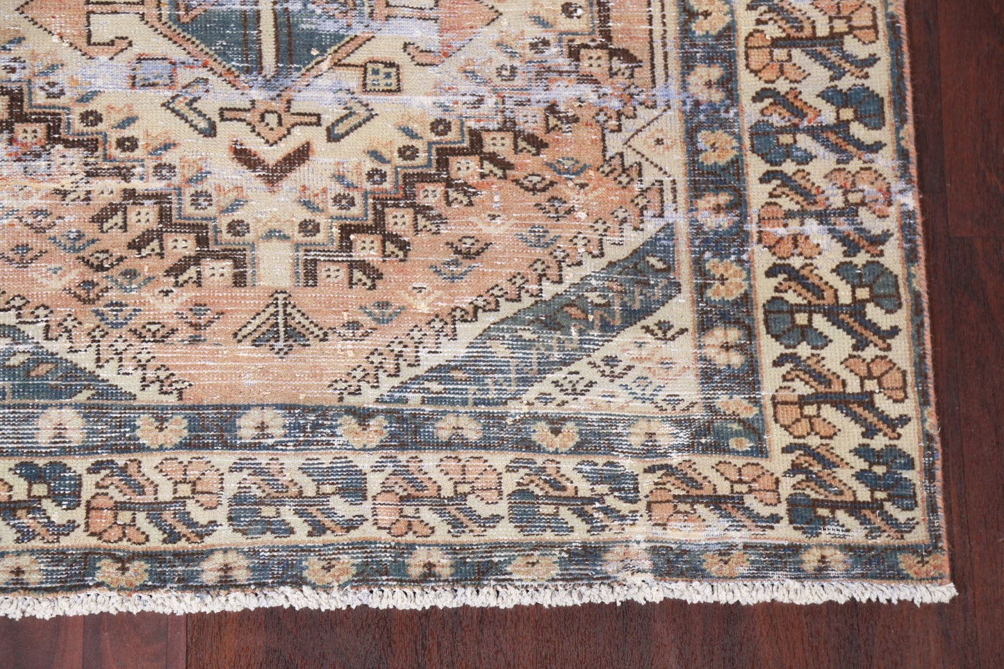 Geometric Bakhtiari Persian Area Rug 5x10