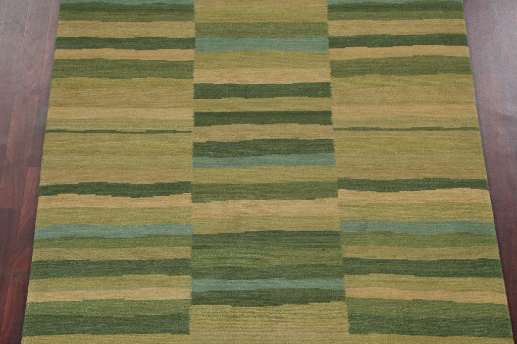 Vegetable Dye Green Nepalese Wool Area Rug 5x8