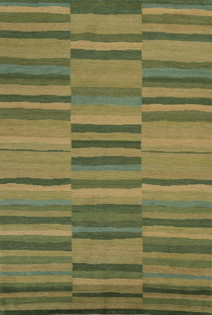 Vegetable Dye Green Nepalese Wool Area Rug 5x8