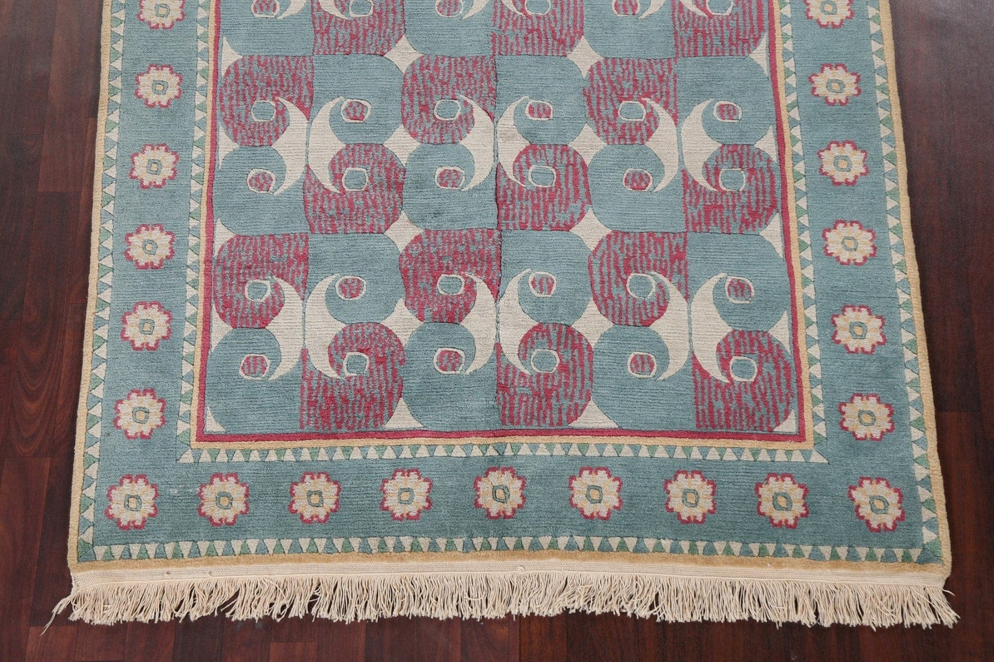 Vegetable Dye Nepalese Wool Area Rug 5x8