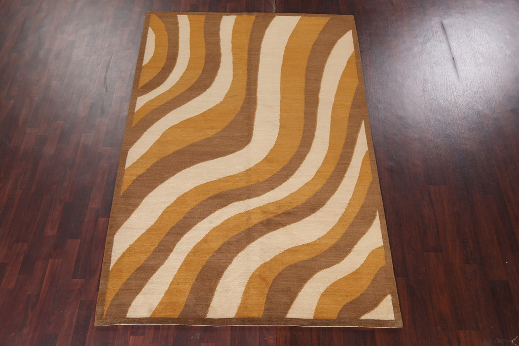 Contemporary Nepalese Vegetable Dye Area Rug 6x9