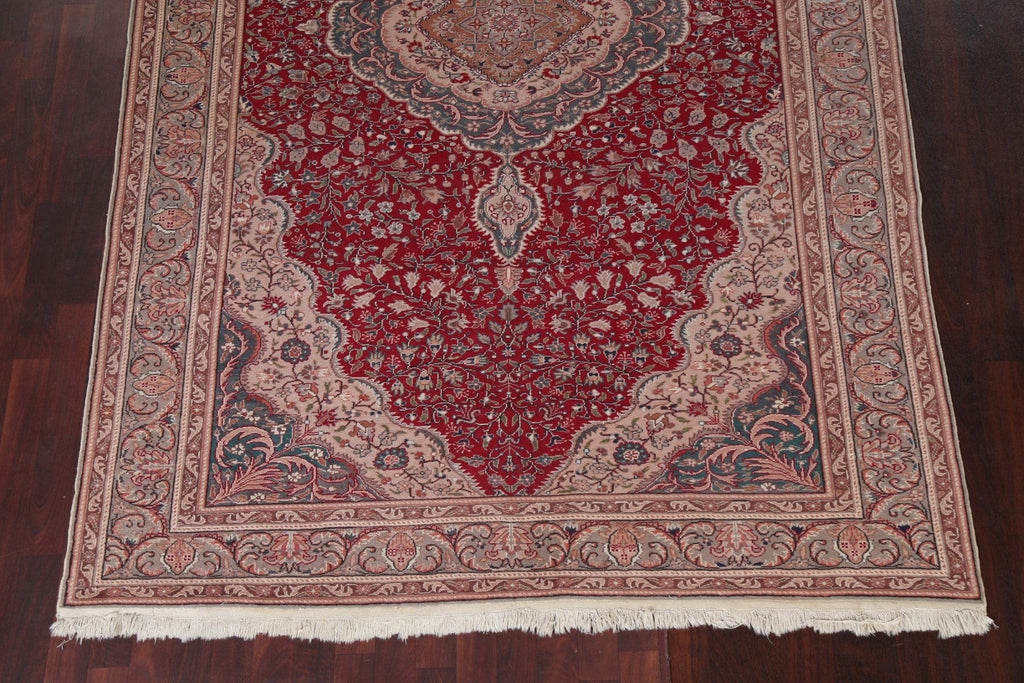 Vintage Red Anatolian Turkish Area Rug 6x10