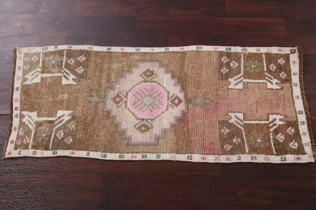 Handmade Oushak Turkish Wool Rug 1x3