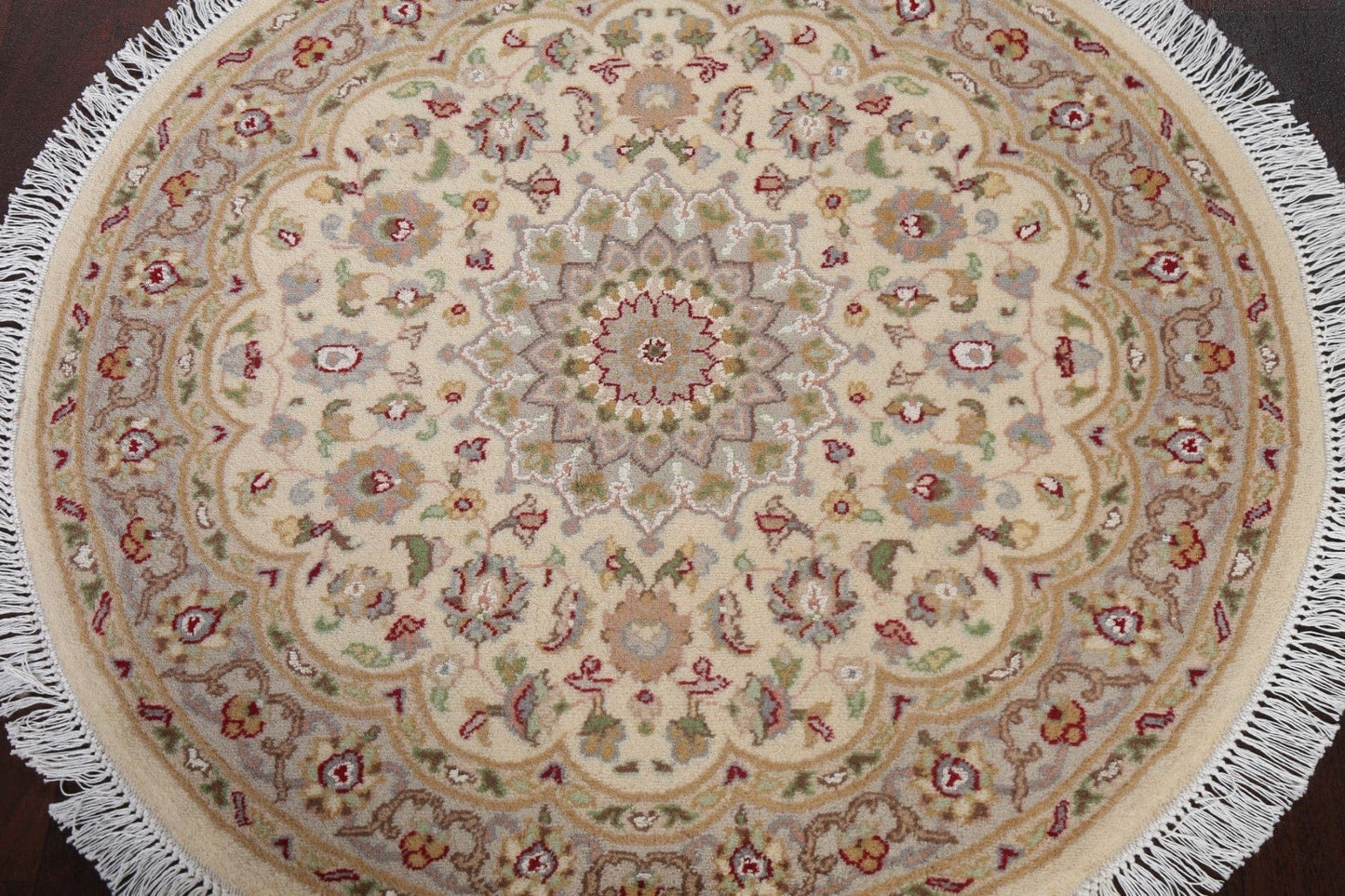 Vegetable Dye Wool/ Silk Tabriz Round Area Rug 3x3