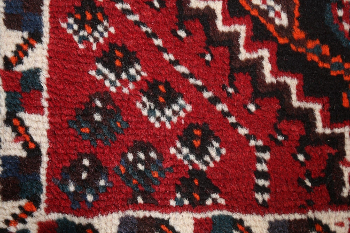 Geometric Red Shiraz Persian Wool Rug 3x4