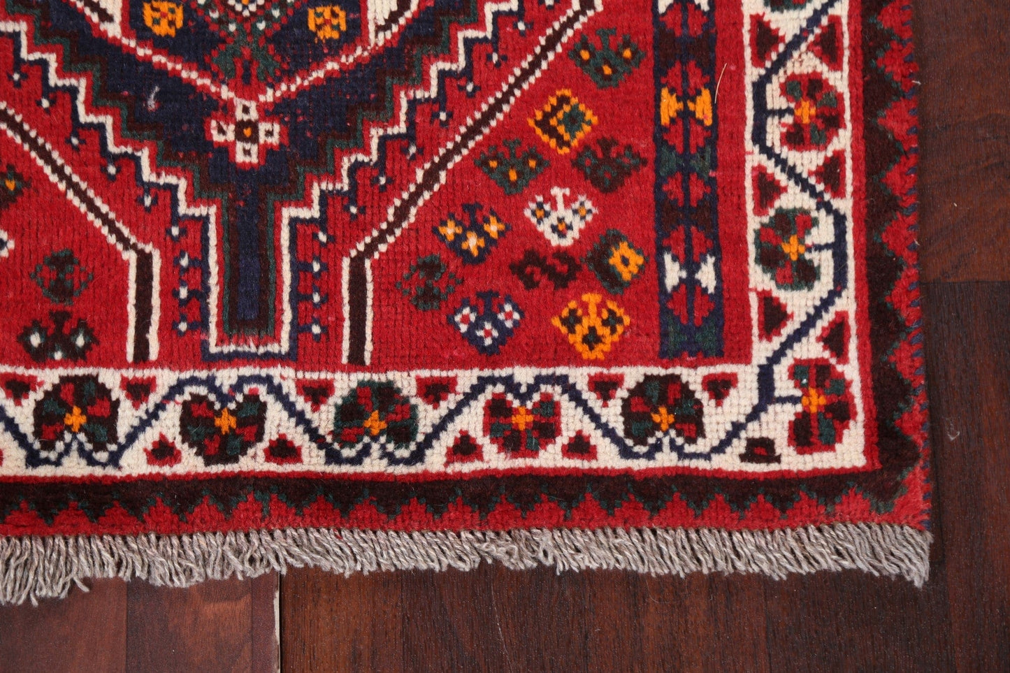 Tribal Wool Shiraz Persian Handmade Rug 3x5