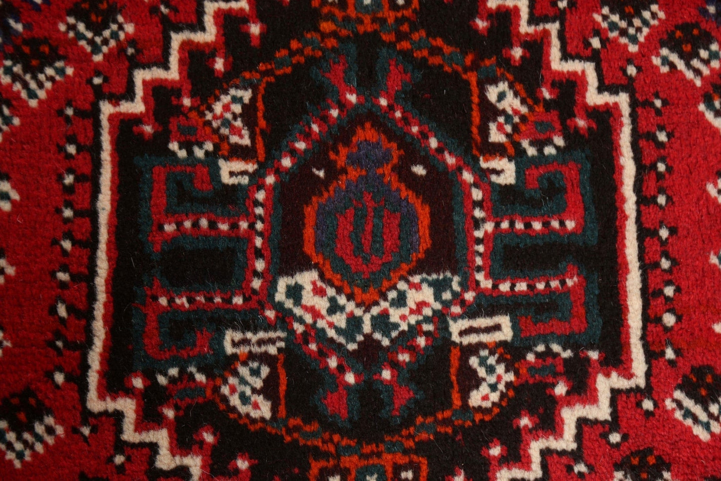 Handmade Red Shiraz Persian Wool Rug 3x4