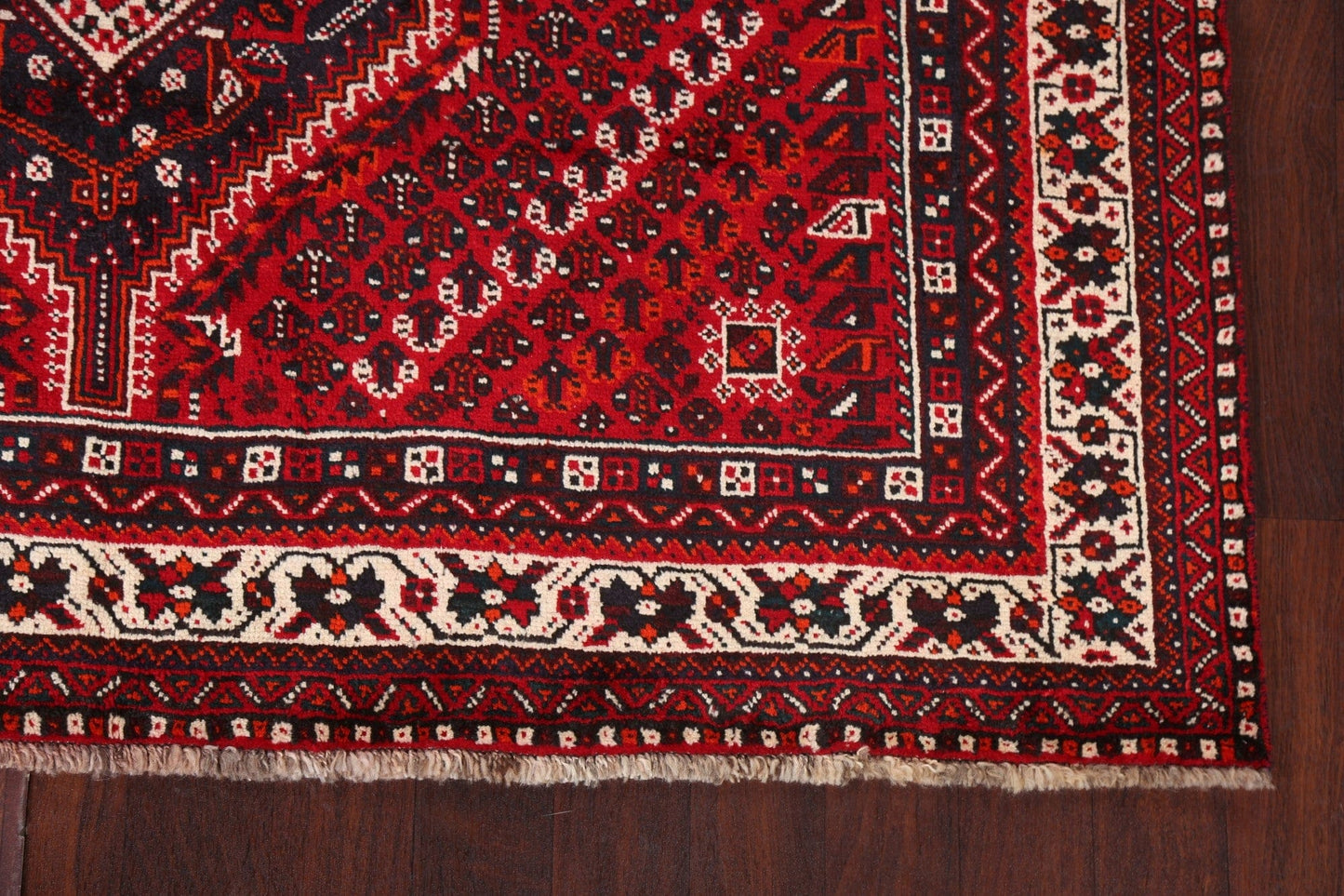 Vintage Handmade Shiraz Persian Area Rug 7x10