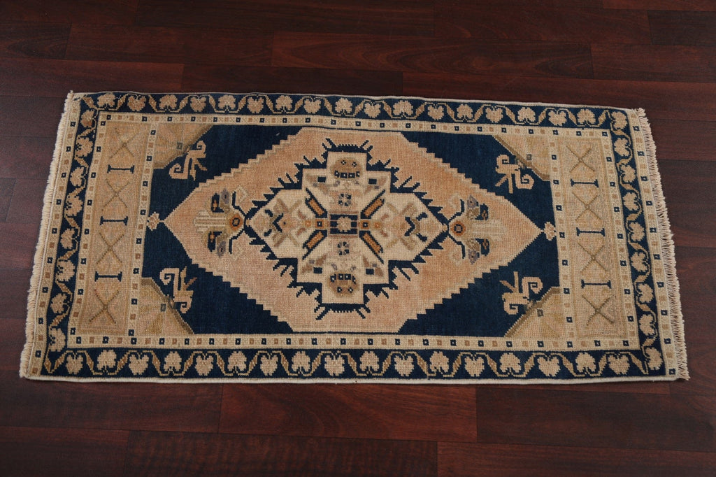 Wool Anatolian Handmade Turkish Rug 2x3