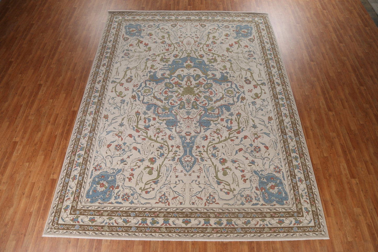 Hand-Knotted Oushak Wool Turkish Rug 10x13