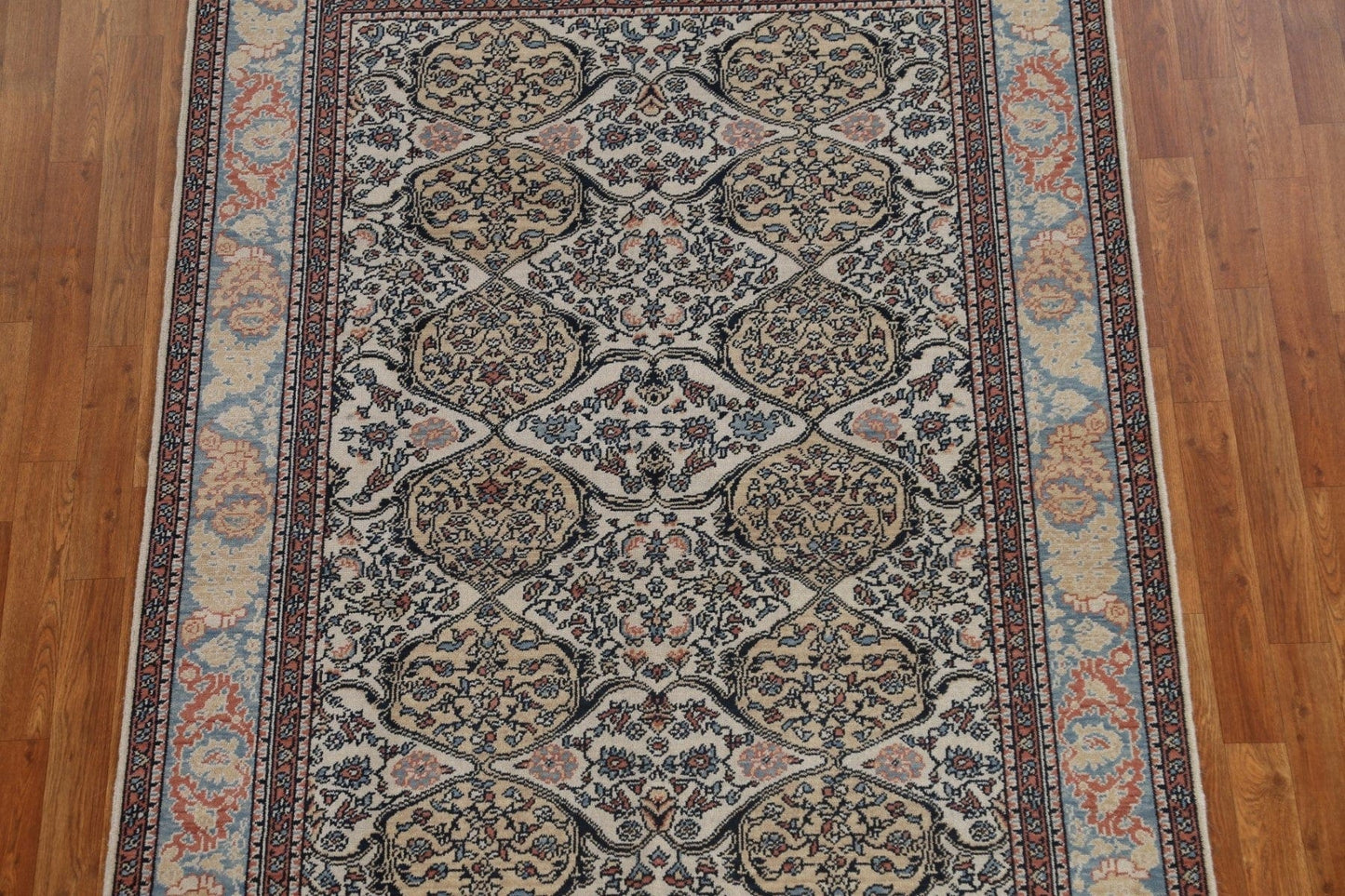 Hand-Knotted Bakhtiari Turkish Area Rug 5x7