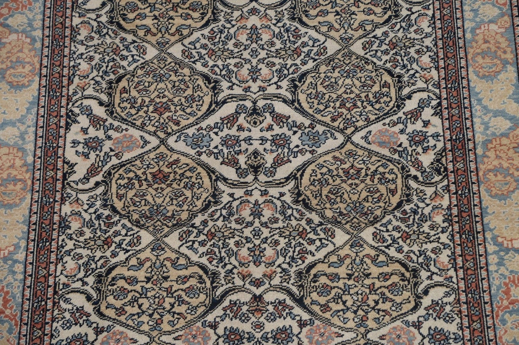 Hand-Knotted Bakhtiari Turkish Area Rug 5x7