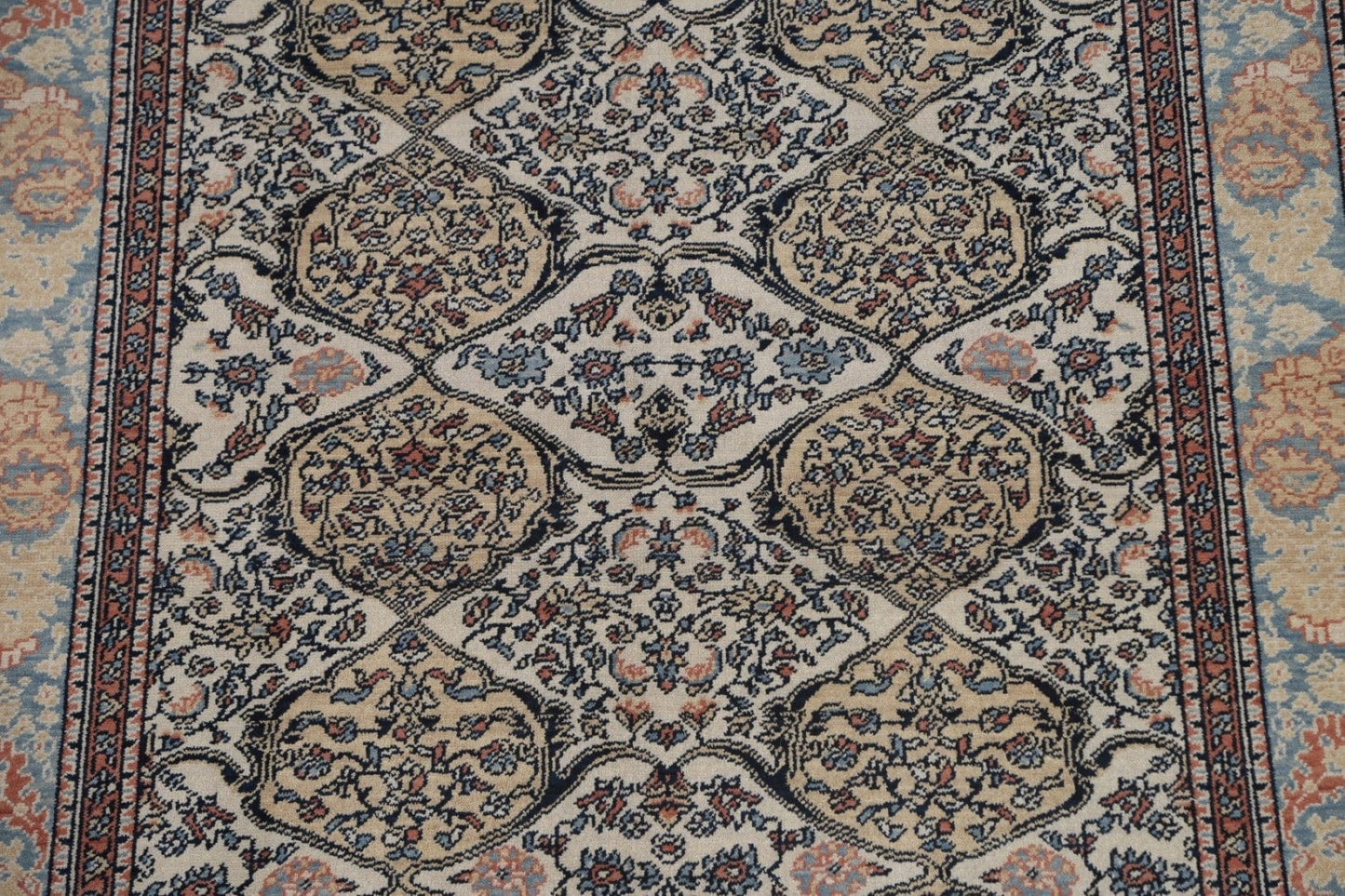 Hand-Knotted Bakhtiari Turkish Area Rug 5x7